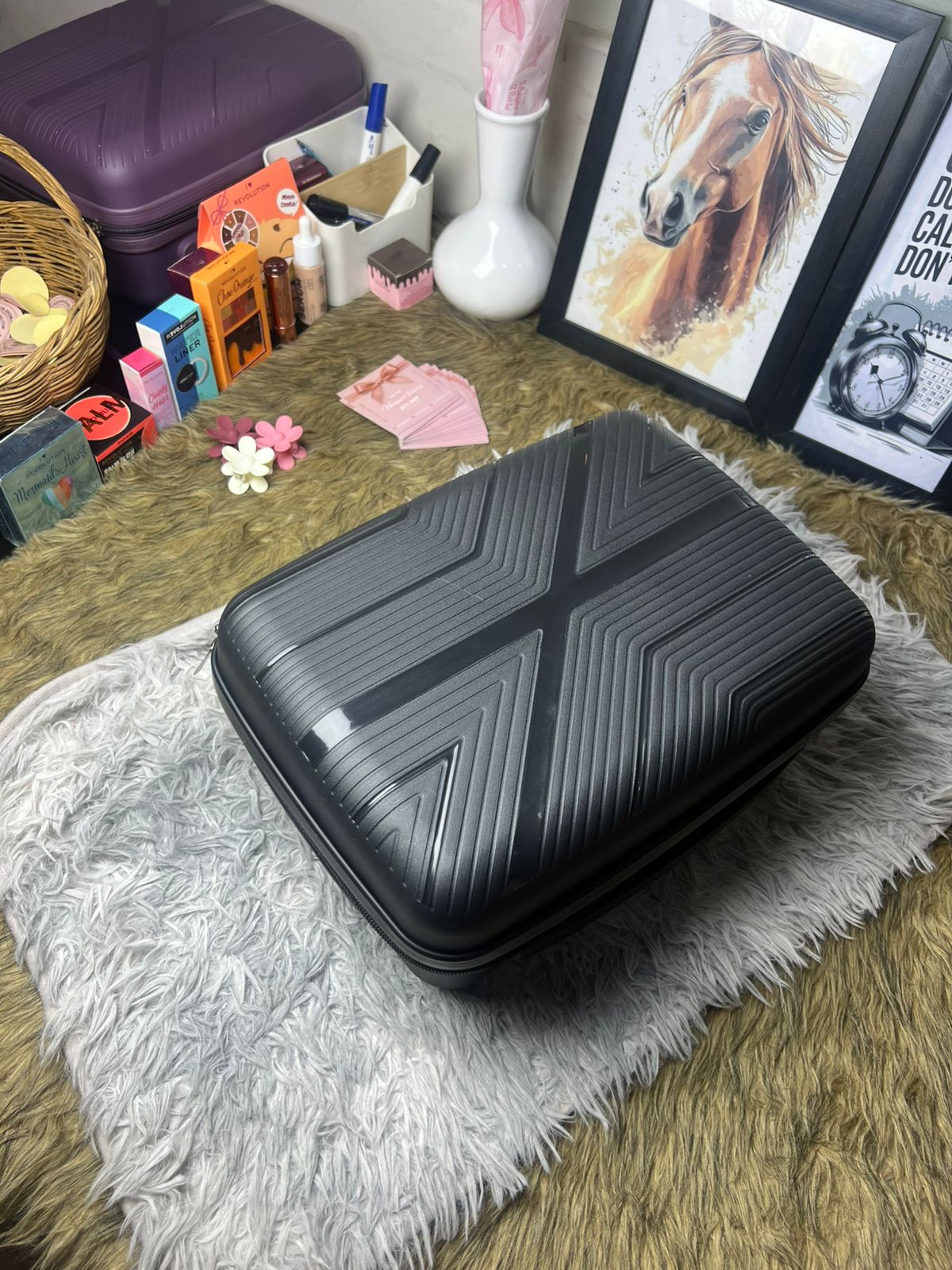 Vhisper Vears Jetsetter Hard-Shell Vanity Case – Multi-Functional Travel Suitcase & Gym Organizer Gift Box