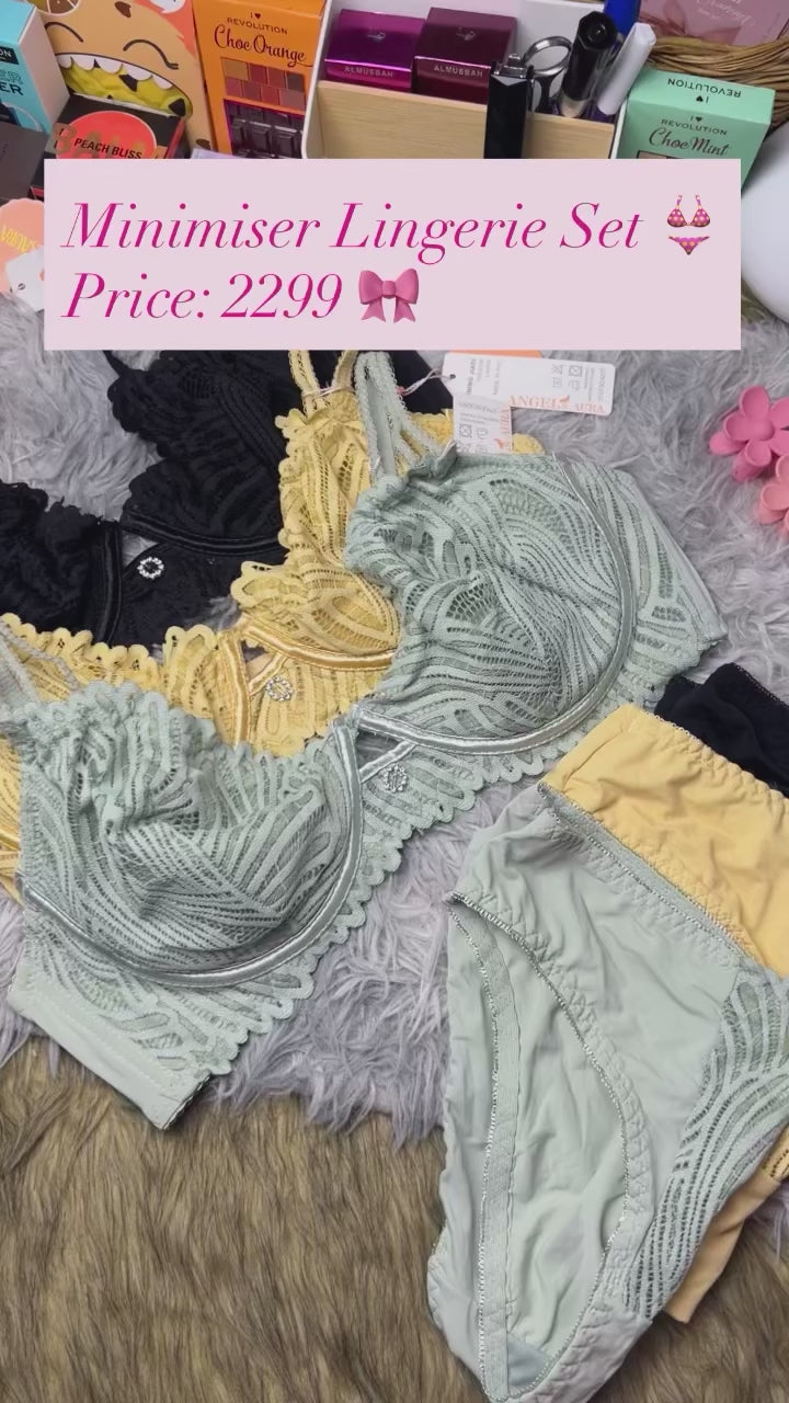 Secret Garden Scalloped Lace